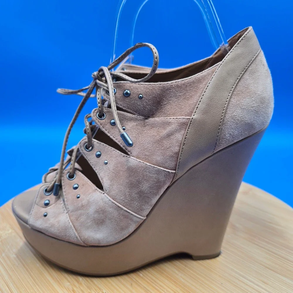 Gianni Bini Tan Suede Studded Lace Up Platform Wedge Sandals‎ Womens 7M Peep Toe